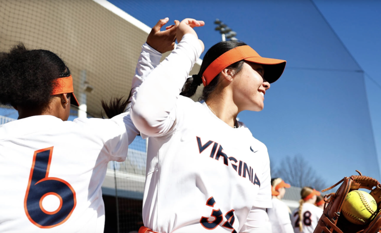 UVA softball players